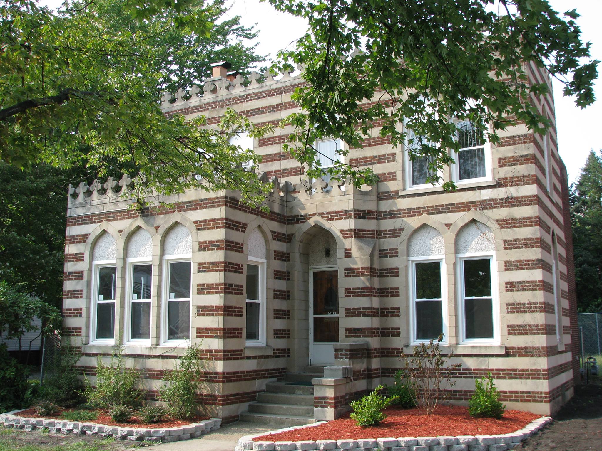 Family Shelter For Primarily Single Moms at Sand Castle Shelter for Homeless Families